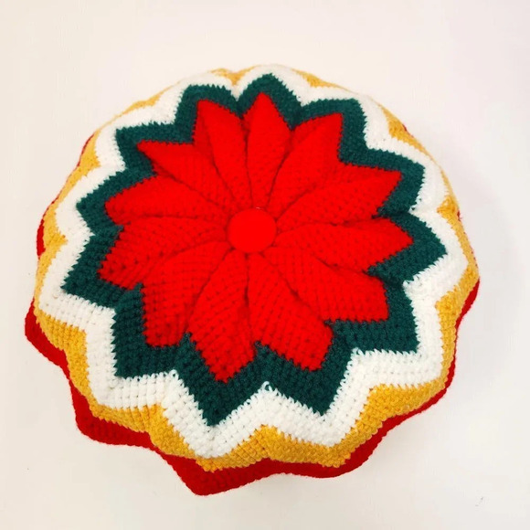 Hand Crocheted Pointsetta  Pillow Pouf Christmas - Picture 1 of 12